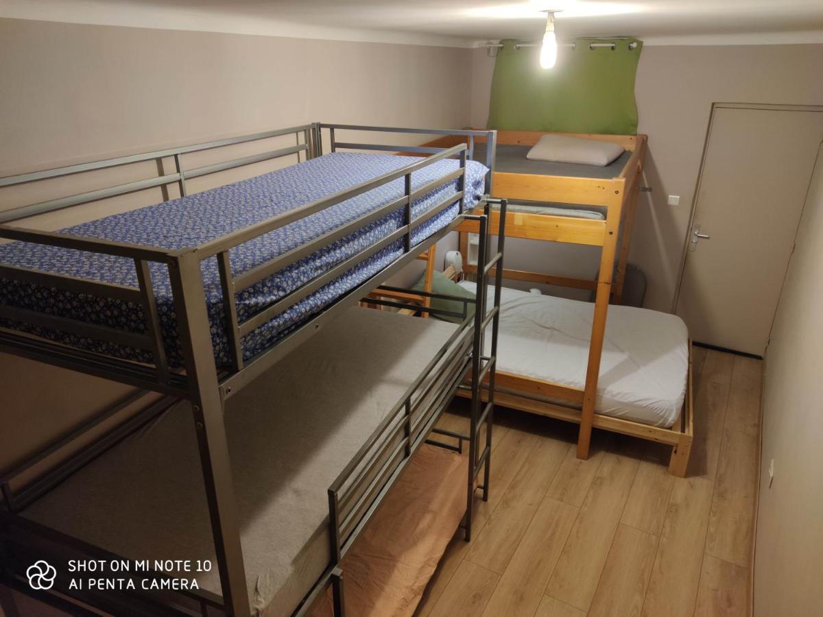 Logement Chambre Seul En Supplement Ou Dortoir Mixte Roquemaure  Dış mekan fotoğraf