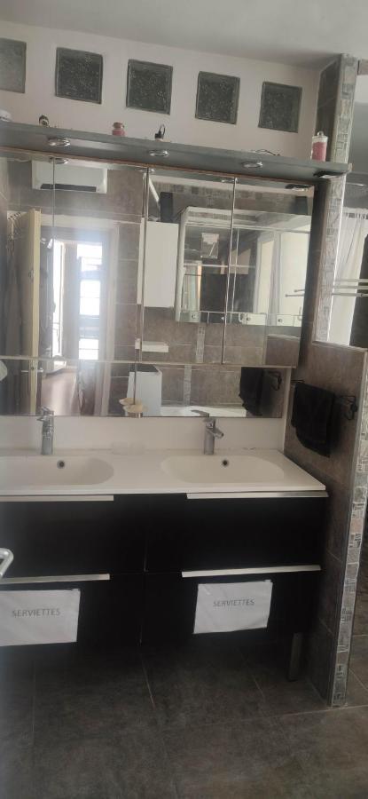 Logement Chambre Seul En Supplement Ou Dortoir Mixte Roquemaure  Dış mekan fotoğraf