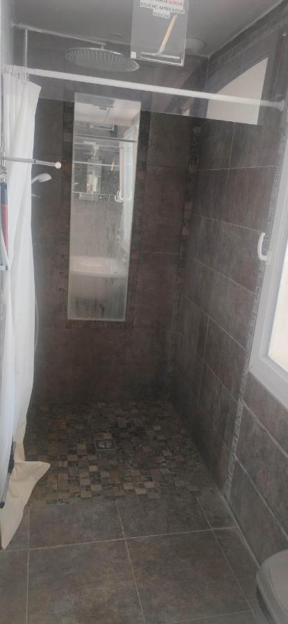 Logement Chambre Seul En Supplement Ou Dortoir Mixte Roquemaure  Dış mekan fotoğraf